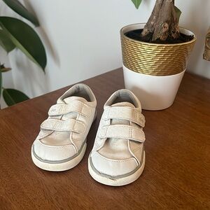 See Kai Run white sneakers with Velcro size 8